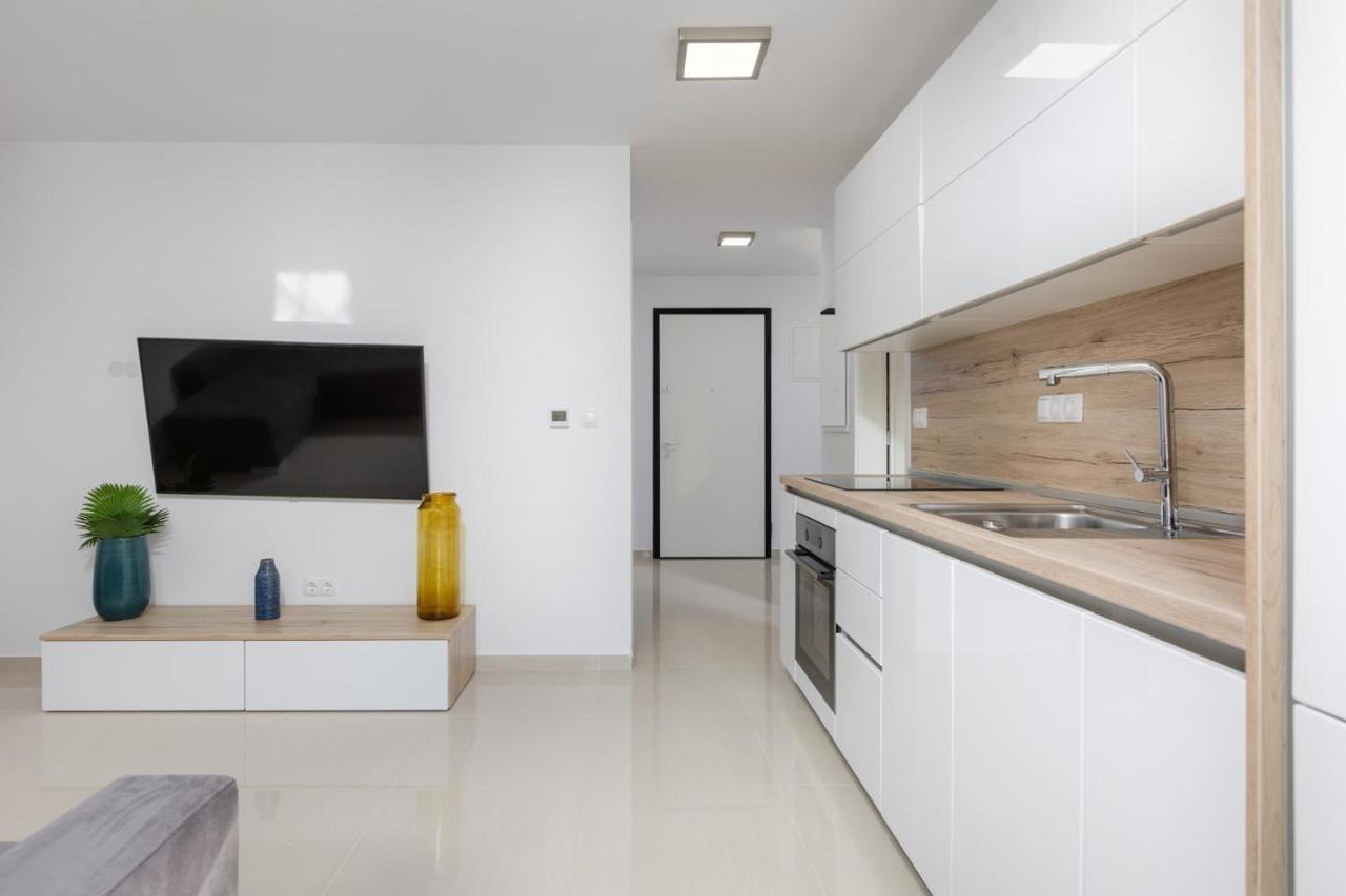 Apartma Skubic Duhljica Vantacici Exterior foto